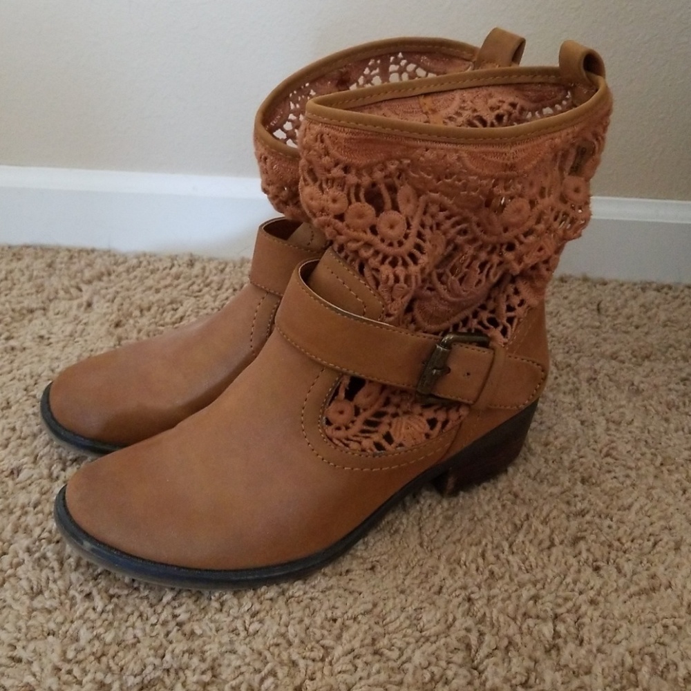 Brown boots